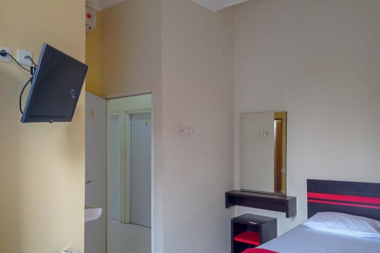Rama Shinta Homestay Near Gembiral Loka Zoo Redpartner Джокьякарта Экстерьер фото