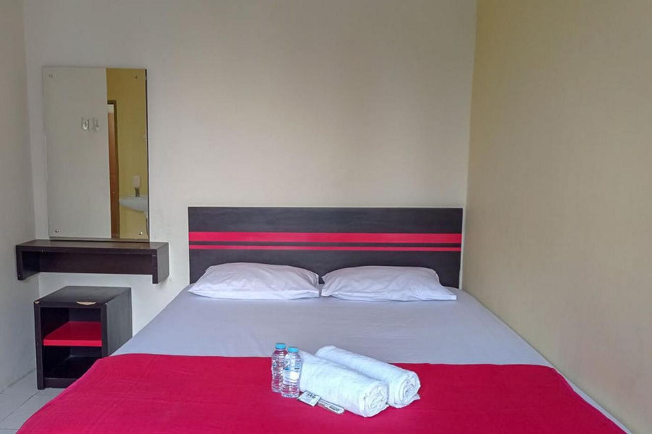 Rama Shinta Homestay Near Gembiral Loka Zoo Redpartner Джокьякарта Экстерьер фото