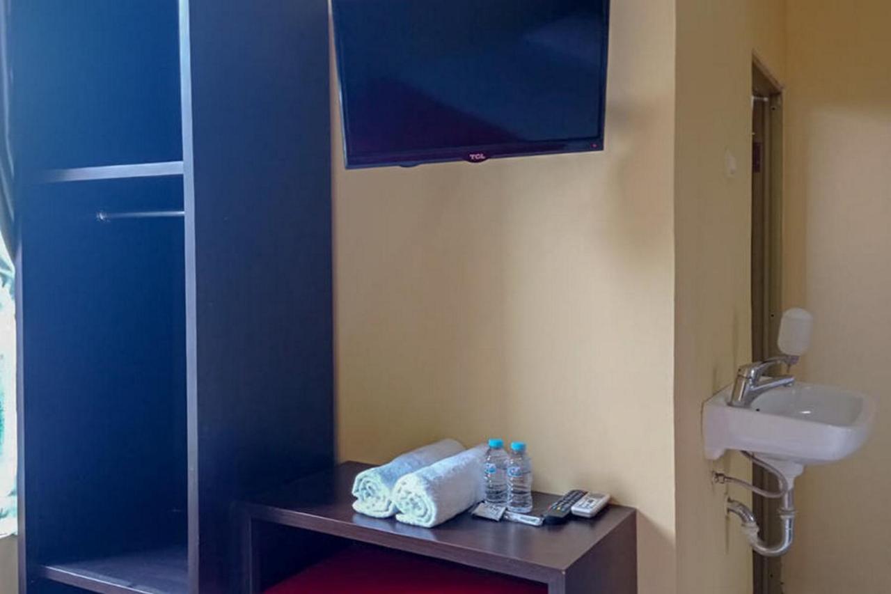 Rama Shinta Homestay Near Gembiral Loka Zoo Redpartner Джокьякарта Экстерьер фото
